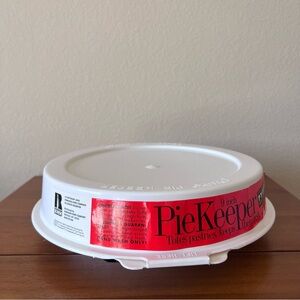 Vintage Pyrex 9” Pie Keeper Plastic Carrier use with Corning Ware or Pyrex 209